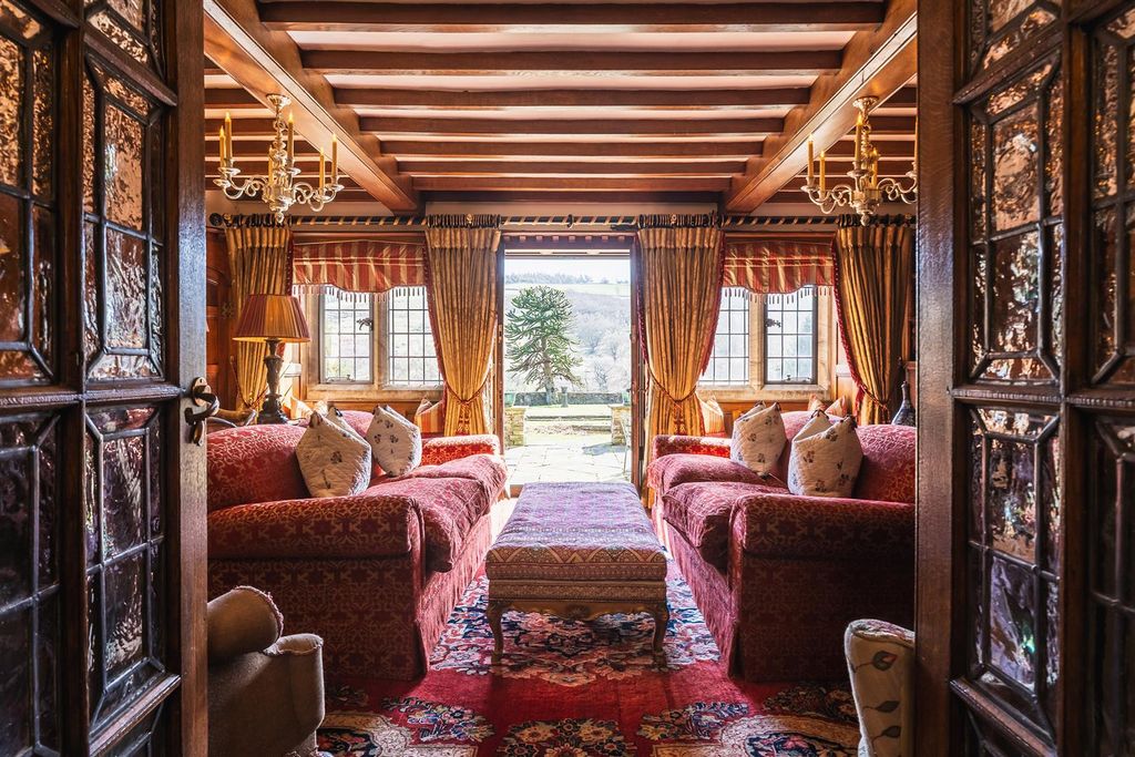 Property photo 3 of 84 Reception Hall