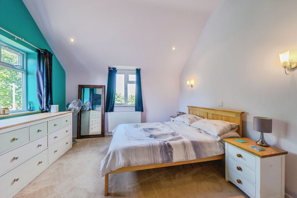 Additional image 12 of 4 bed semi-detached house for salePurwell Lane, Hitchin SG4