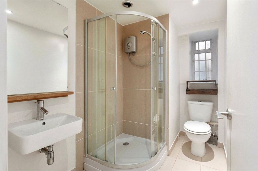 Property photo 3 of 7 Picture No. 20