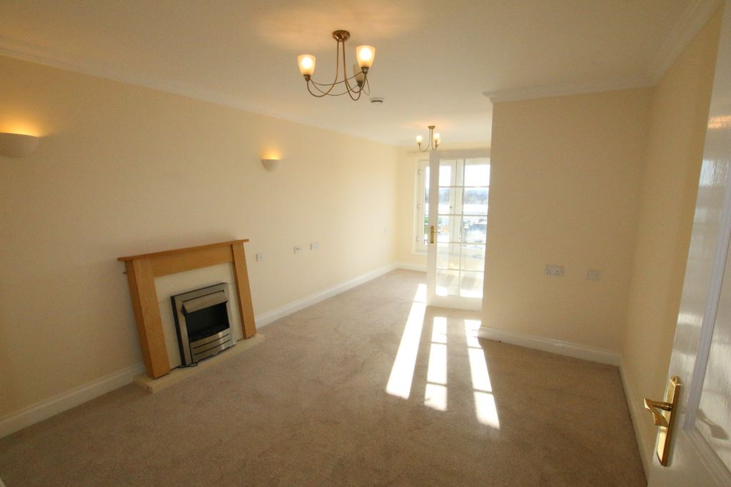 Property photo 2 of 15