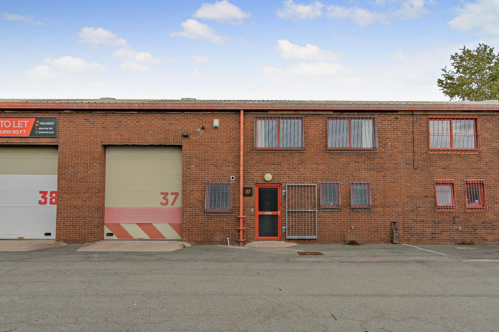 Property photo 2 of 26