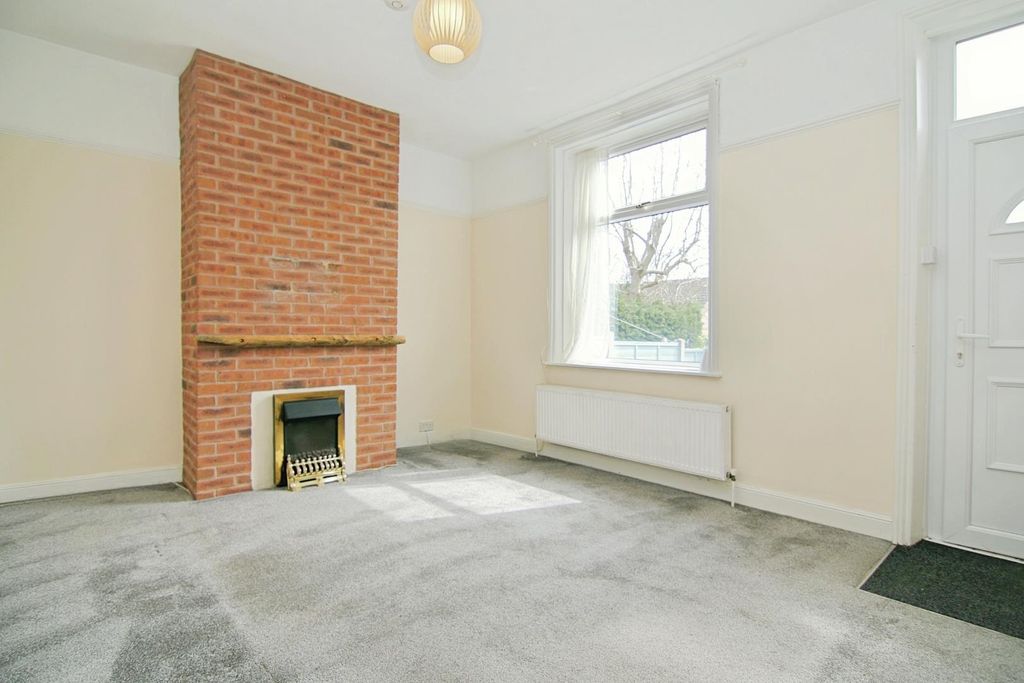 Property photo 2 of 11 Living Room