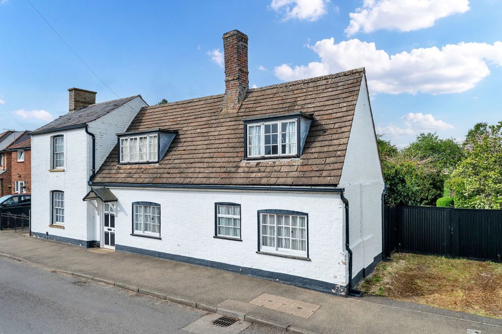 Property photo 1 of 34