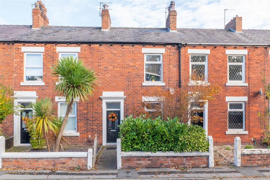 Property photo 1 of 21 Front External