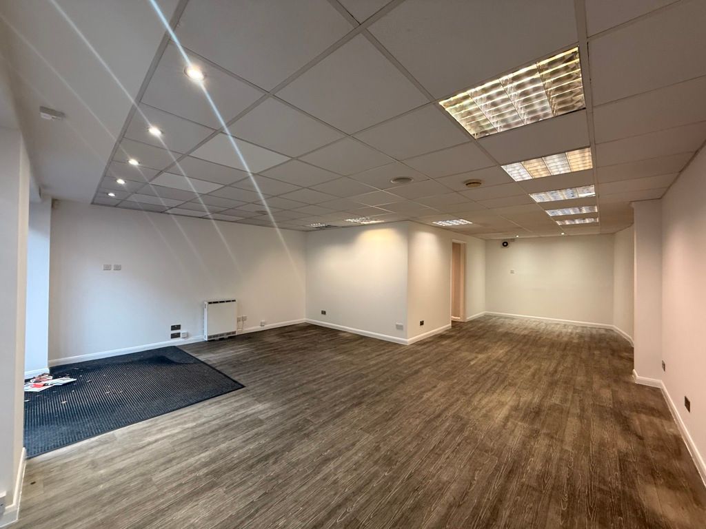 Property photo 2 of 6 Photo 3