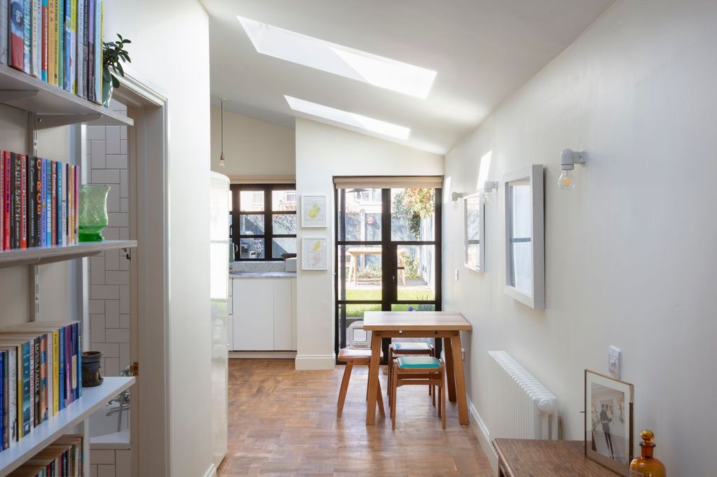 Property photo 1 of 27