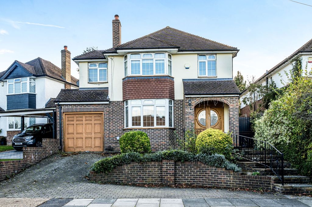 Property photo 1 of 30