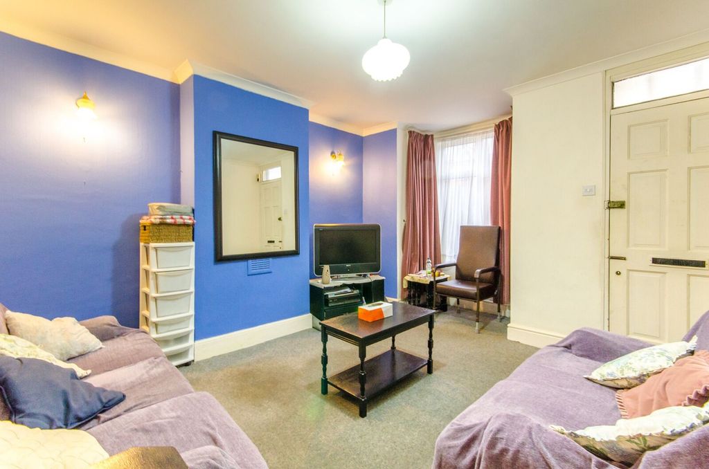 Property photo 1 of 4
