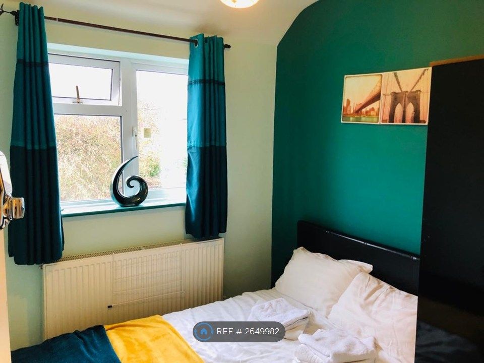 Property photo 1 of 19 Room 3 - Available On 7th December (£600)
