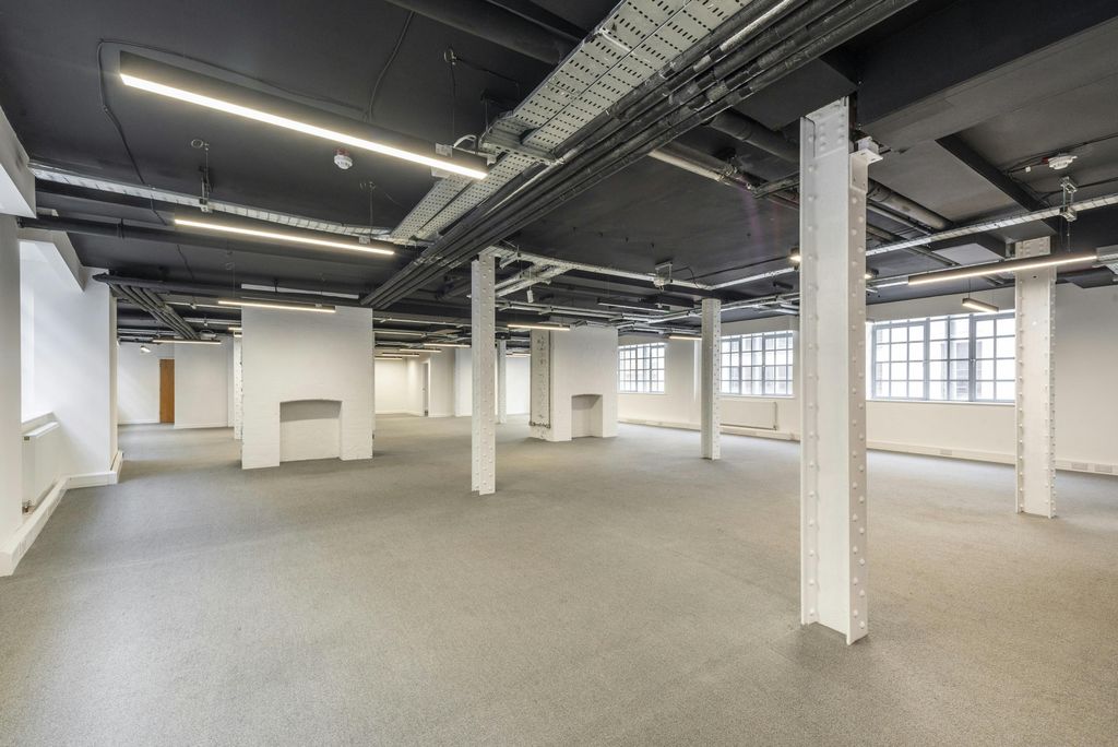 Property photo 2 of 7 Office 3.Jpg