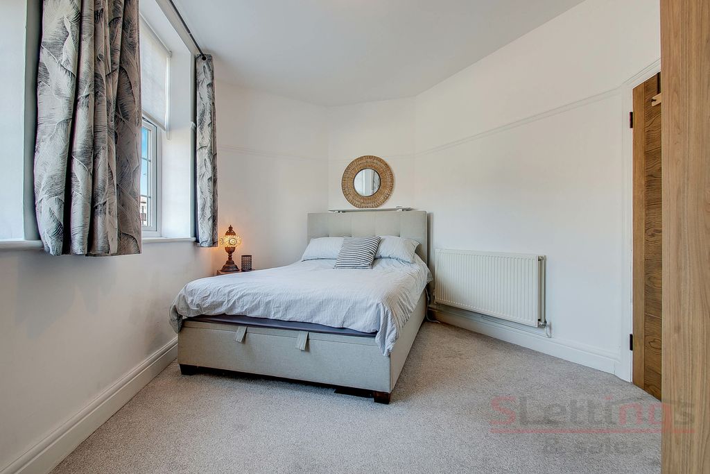 Property photo 2 of 16 Gallery