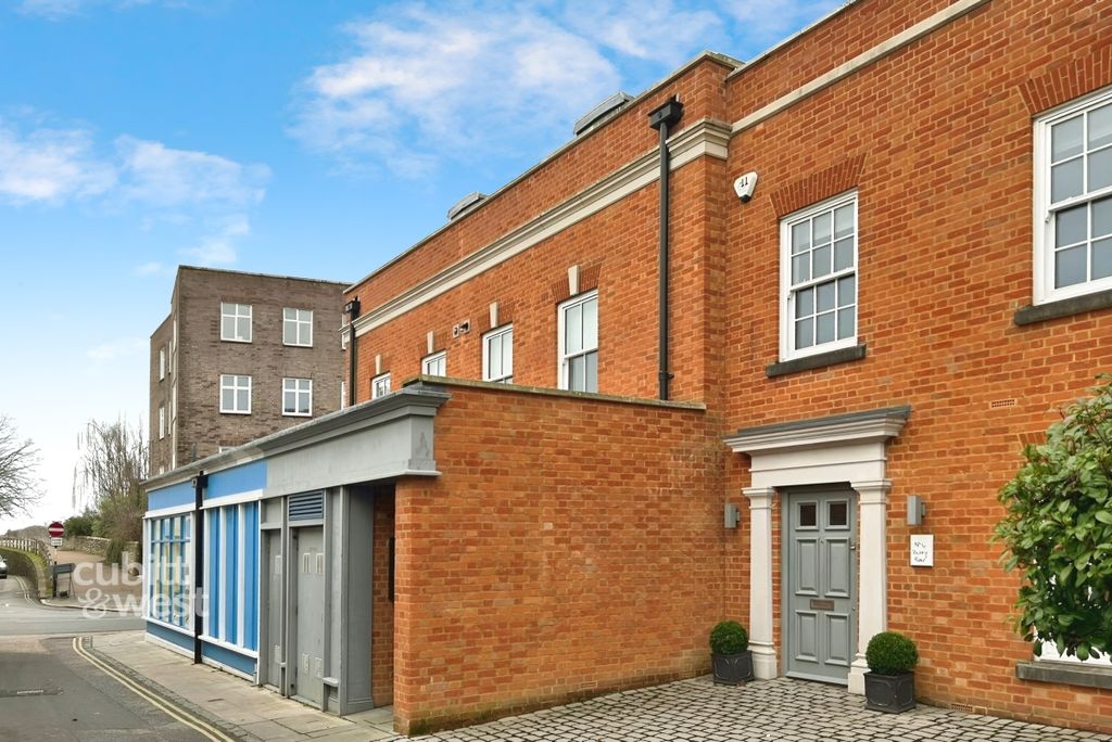 Property photo 1 of 15 214Caf68-Img-2025...