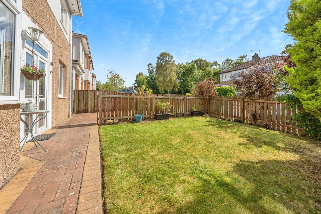 Property photo 2 of 20
