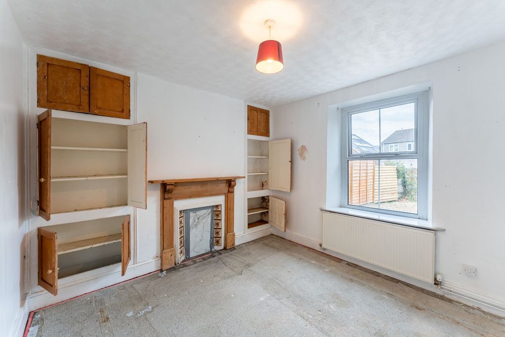 Property photo 3 of 19