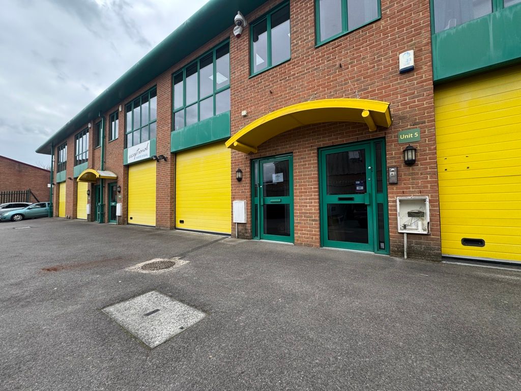 Property photo 3 of 11 Photo 12