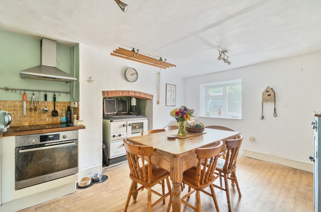 Property photo 3 of 9 1311486-2-68517Fb...