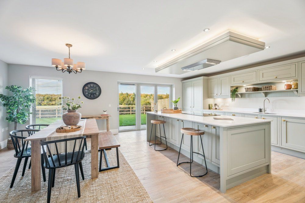 Property photo 2 of 19 Kitchen