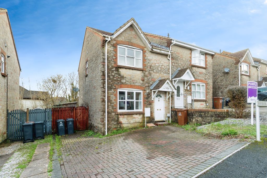 Property photo 2 of 21