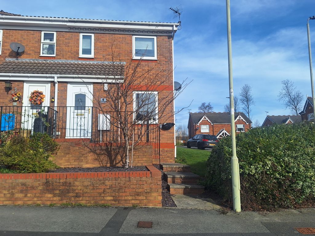 Property photo 1 of 8 2 Bed Town House - Outwood, Wakefield