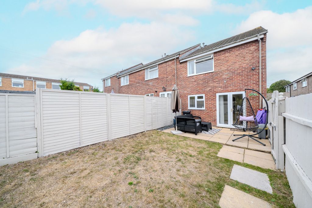 Property photo 2 of 19