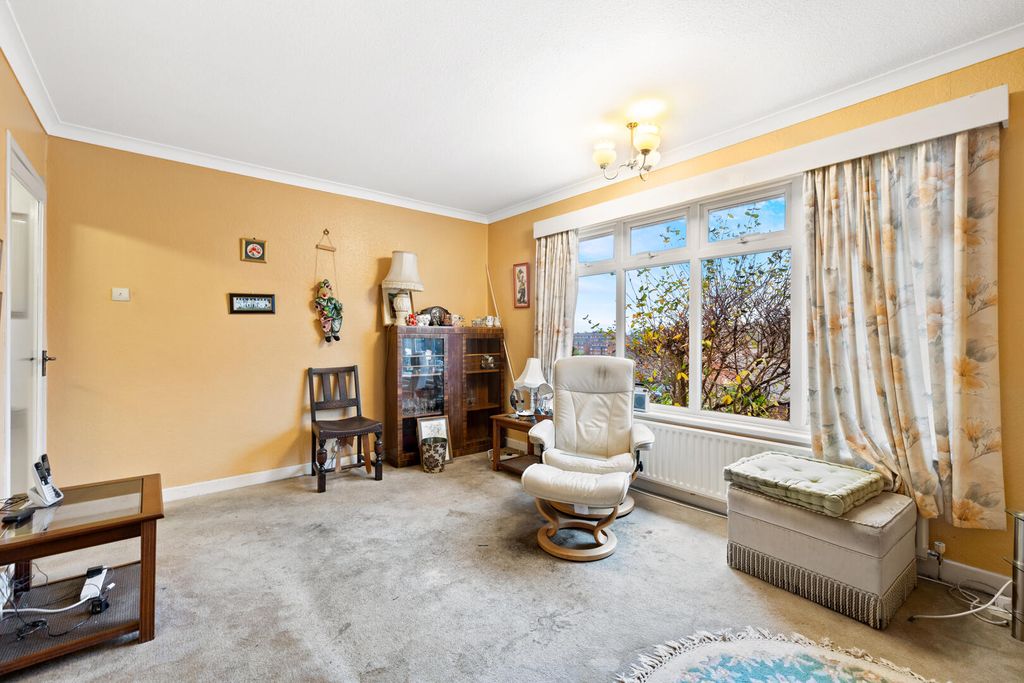 Property photo 3 of 14 Living Room