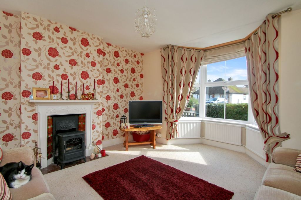 Property photo 3 of 16