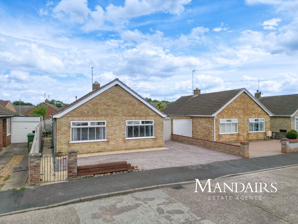 Property photo 1 of 28