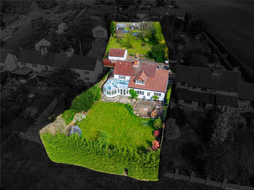 Property photo 2 of 44 Picture No. 58