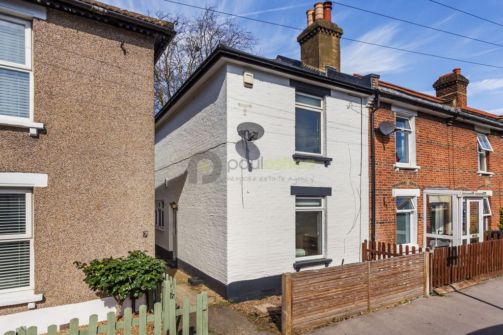 Property photo 1 of 15 8-Warren-Road-17