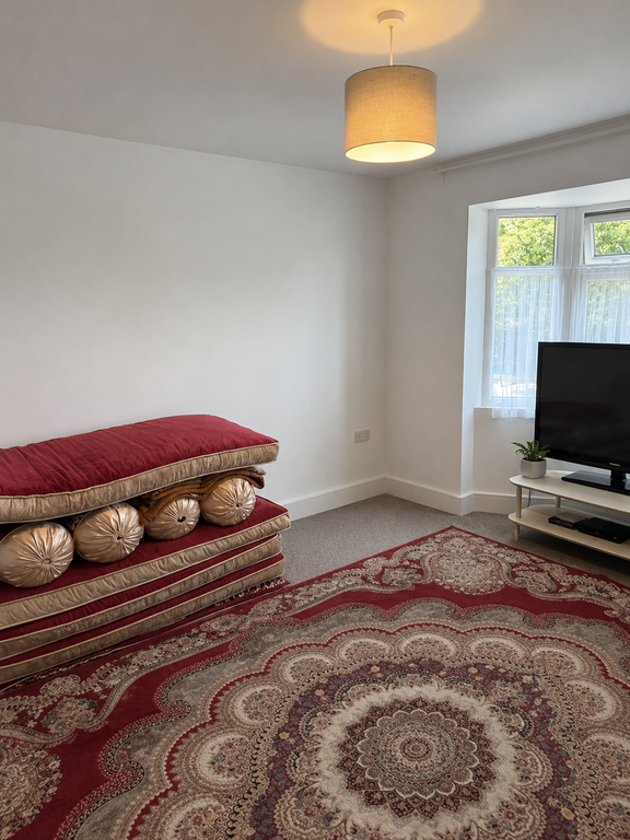Property photo 3 of 9