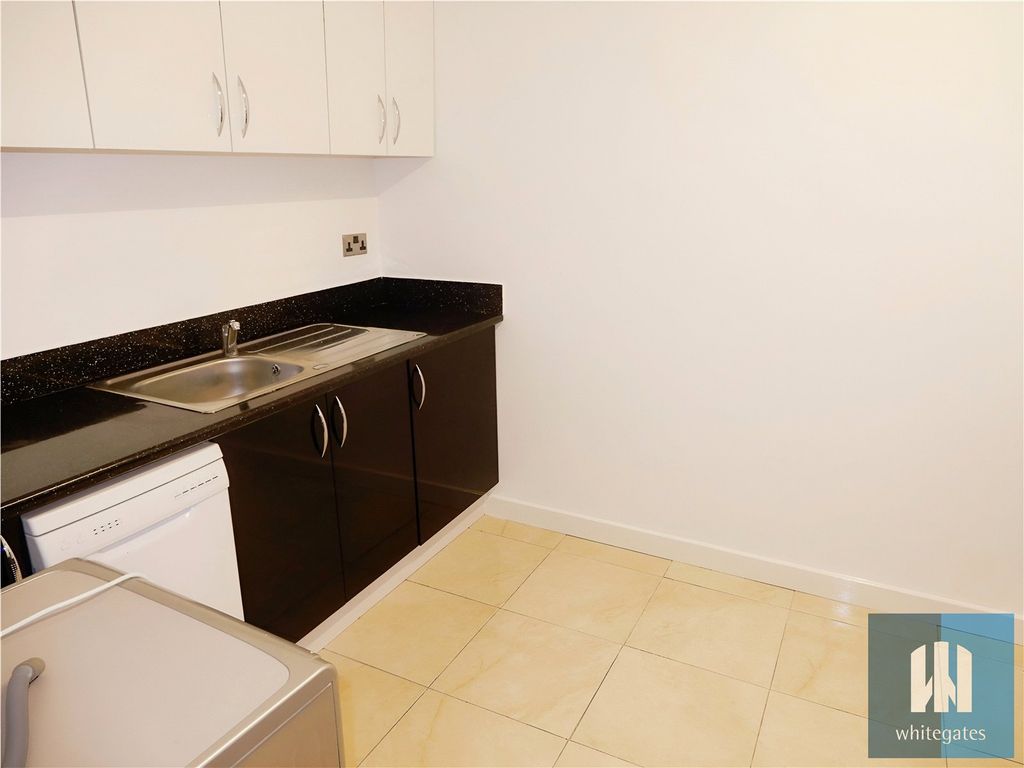 Property photo 3 of 13 Picture No. 14