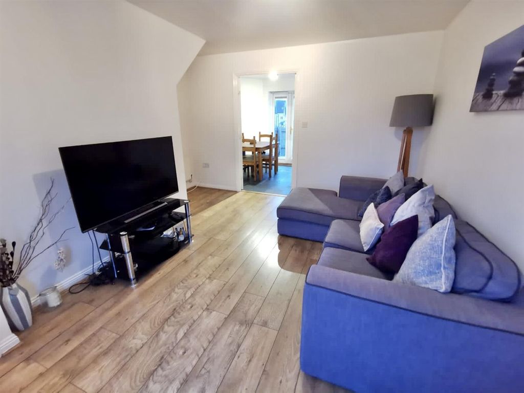 Property photo 2 of 13 17E47826-Ccec-47Dd-8232-C3Dd225E1Cf0.Jpeg