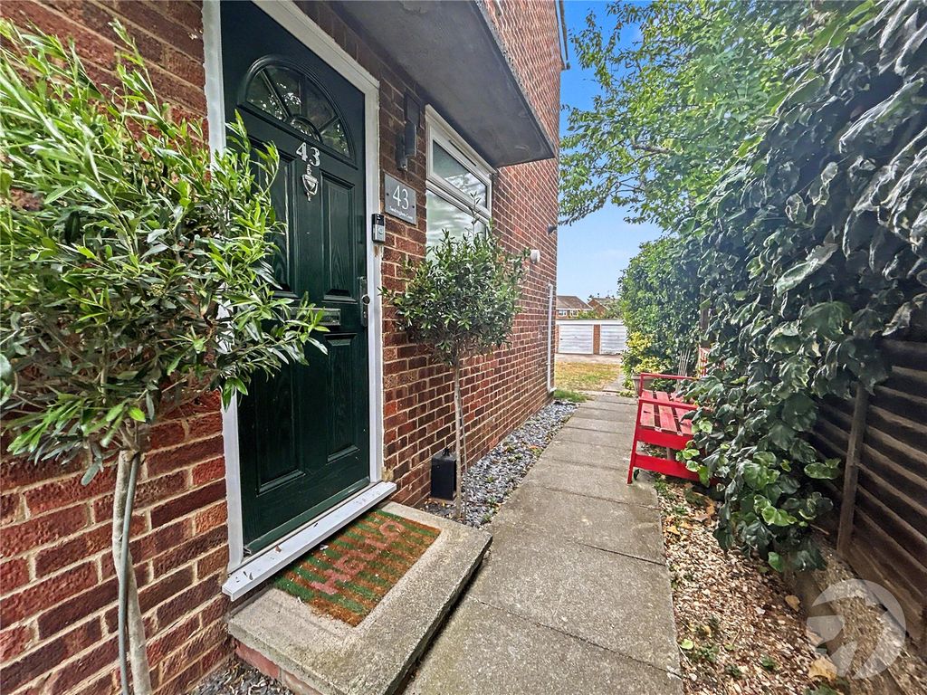 Property photo 3 of 23 Picture No. 25