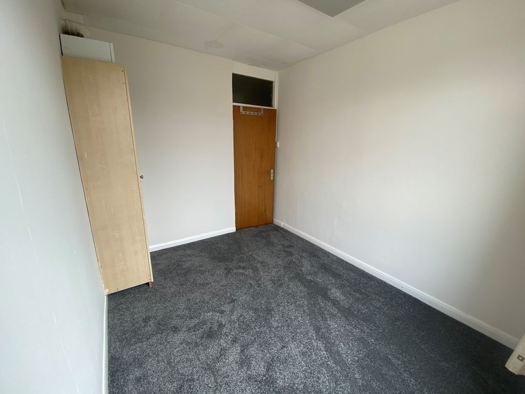 Property photo 1 of 3