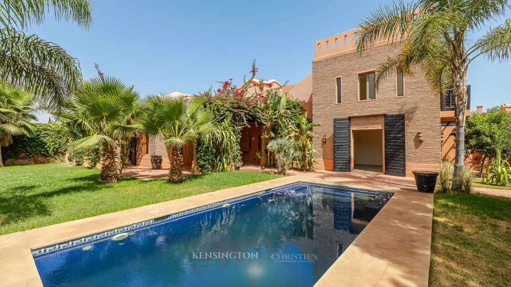 Property photo 2 of 27