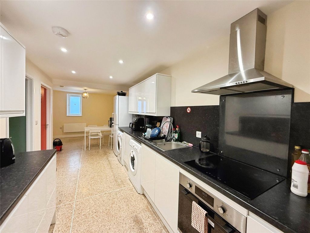Property photo 3 of 15 Picture No. 07