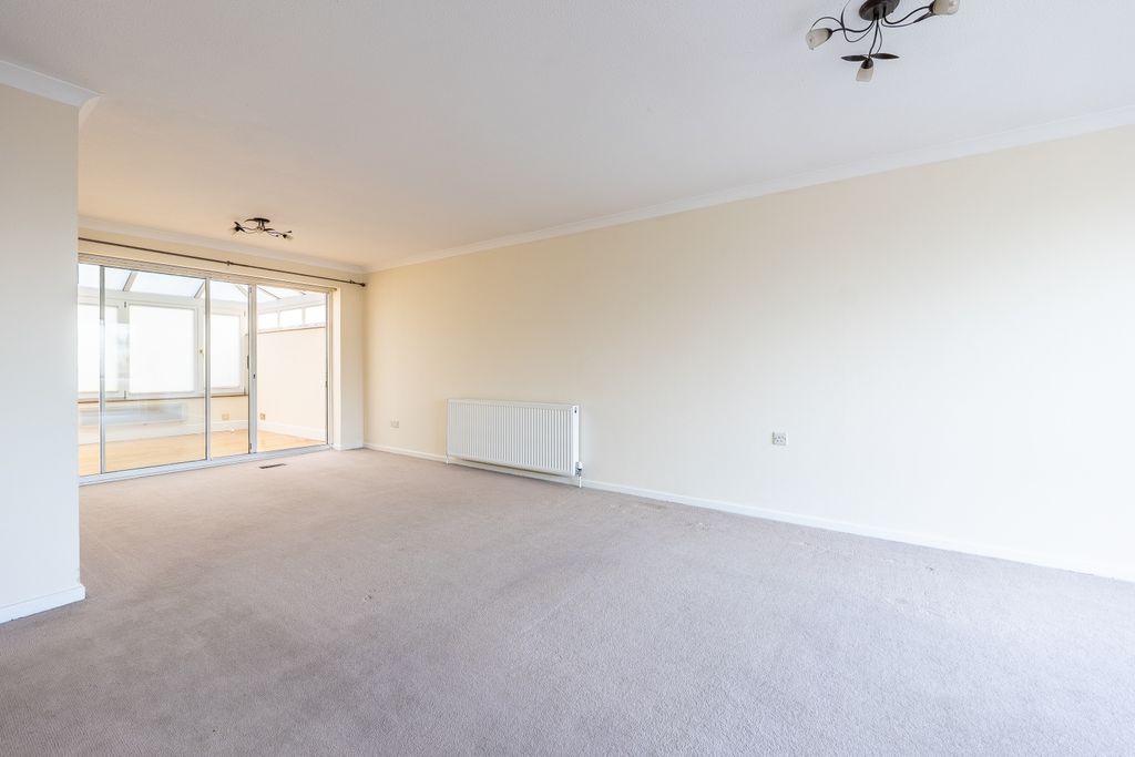 Property photo 3 of 21 Dsc01933-Hdr