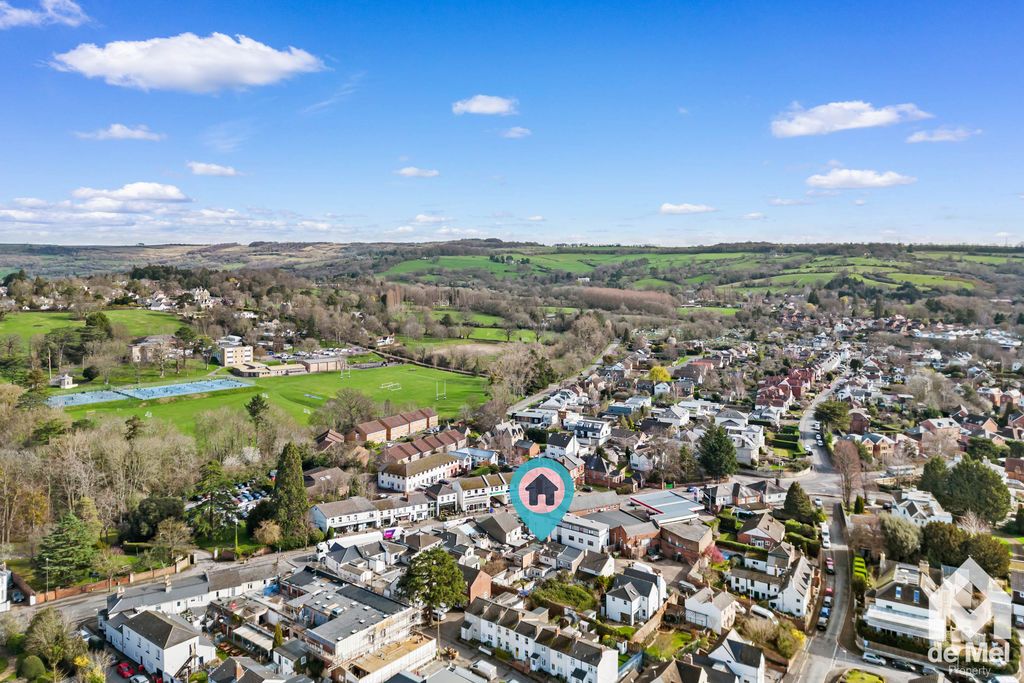 Property photo 2 of 14 Photo 1