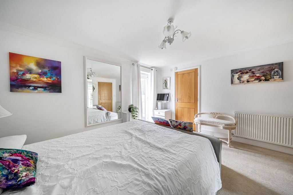 Additional image 25 of 3 bed flat for saleOld Teignmouth Road, Dawlish, Devon EX7