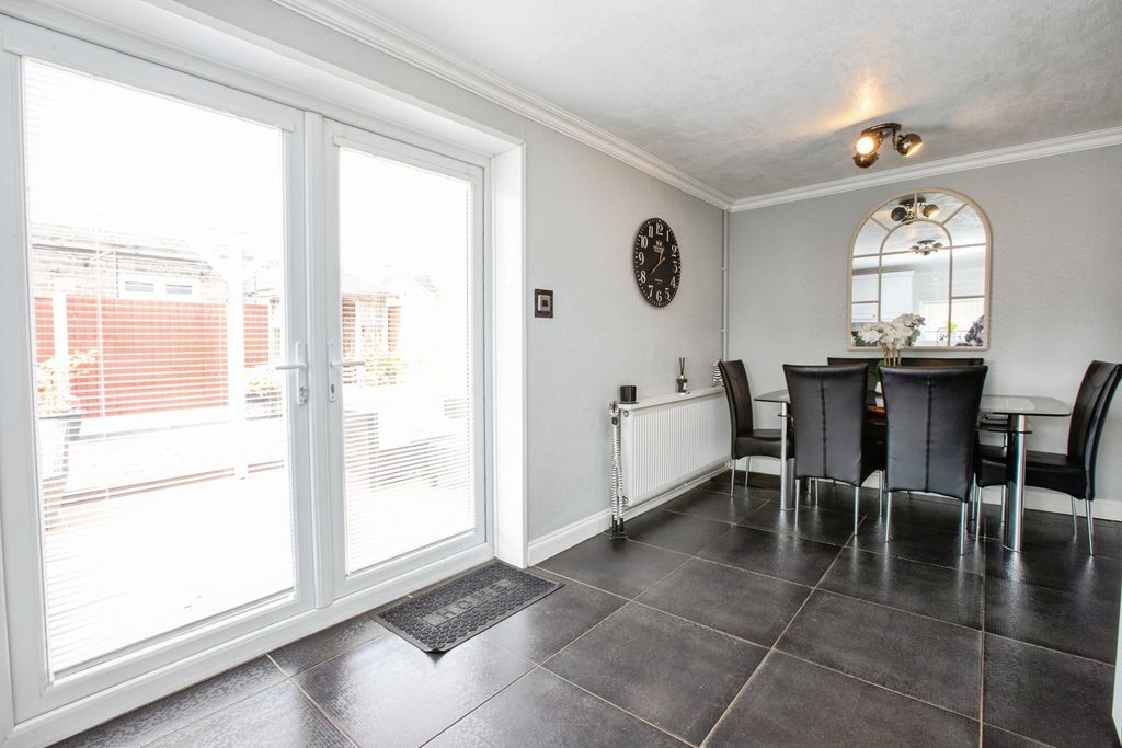 Property photo 2 of 17 Pbox-Img.Jpg