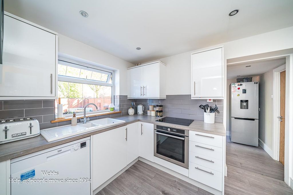 Property photo 3 of 28 Webbs-7.Jpg