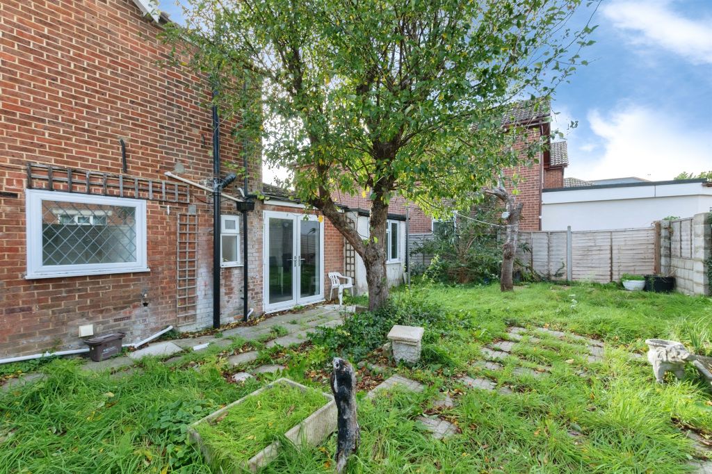 Property photo 2 of 16