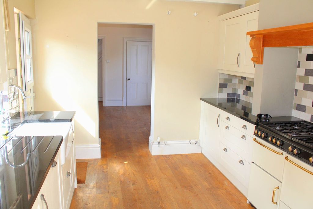 Property photo 3 of 15 Kitchen B