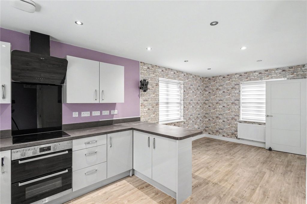 Property photo 3 of 17 Picture No. 43