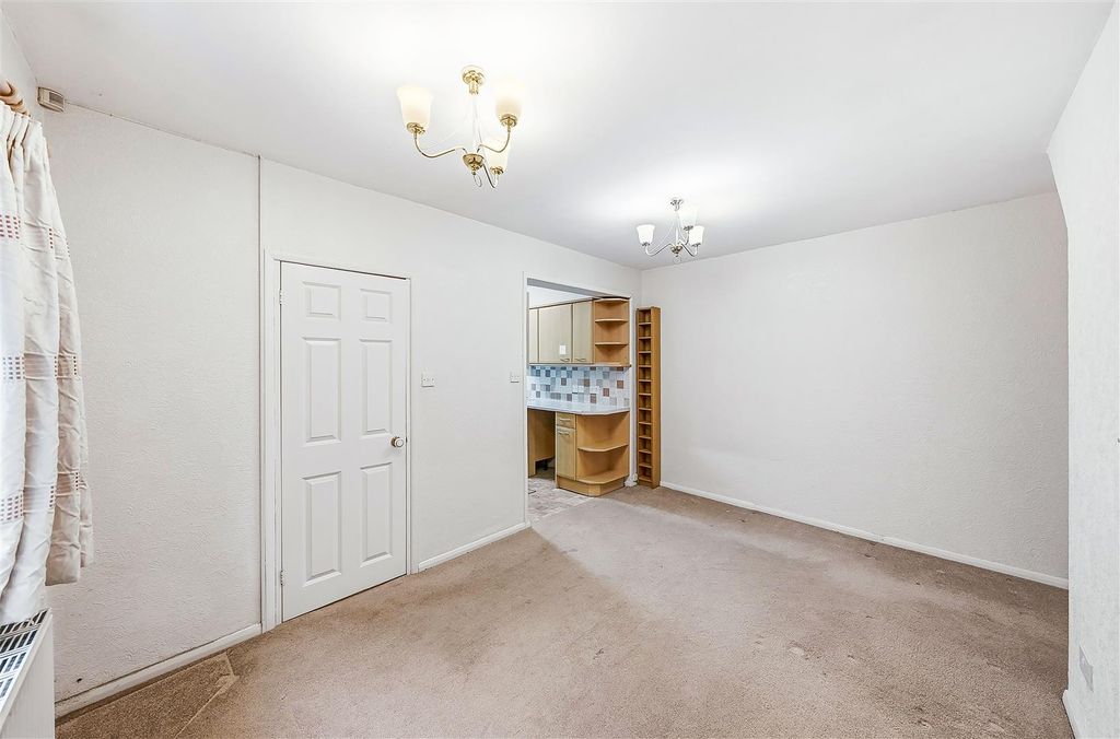 Property photo 3 of 22 Photos--17.Jpg