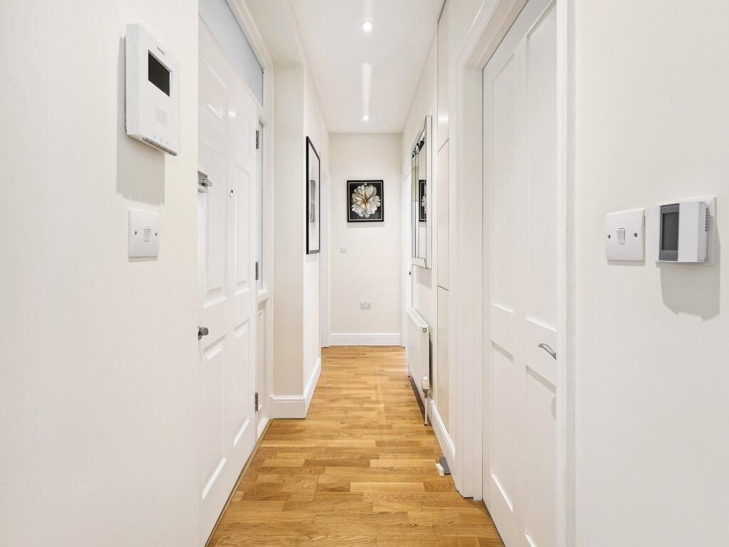 Property photo 3 of 6 Gallery