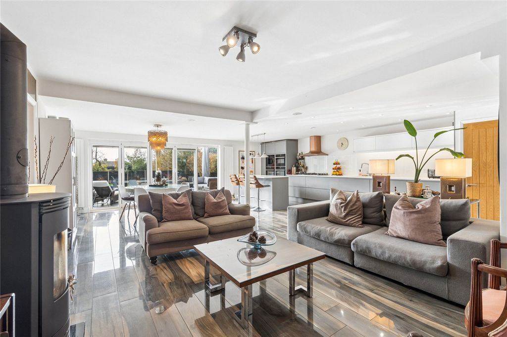 Property photo 3 of 33 Living Area