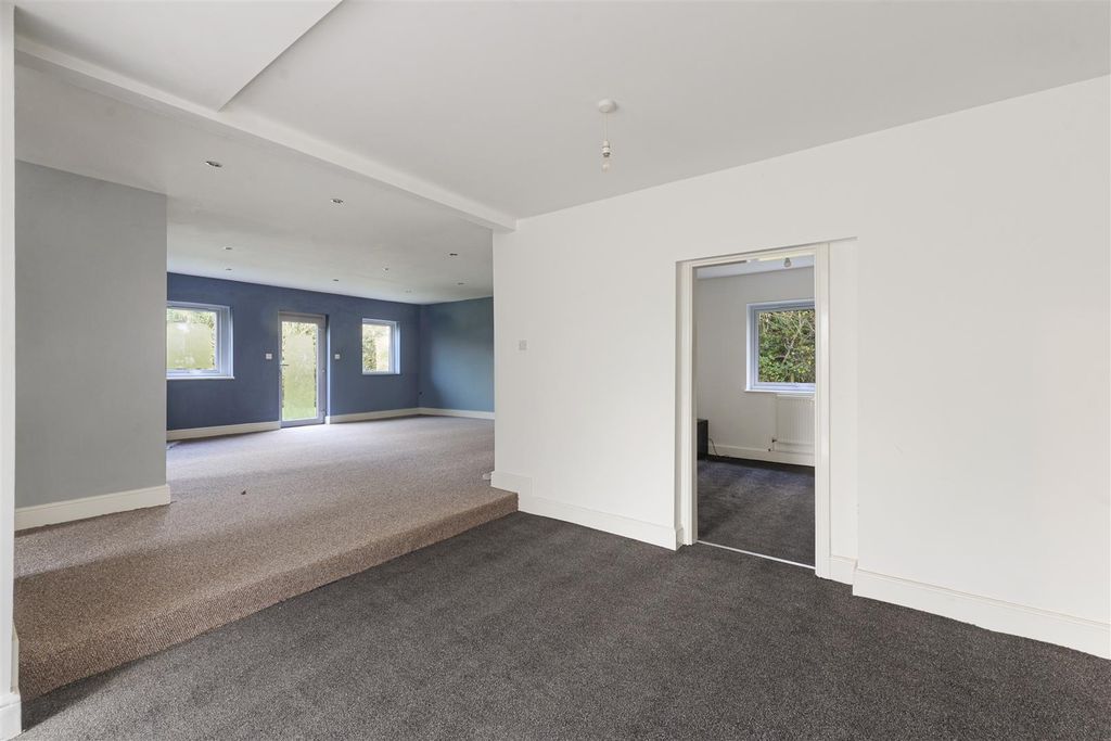 Property photo 3 of 24 Bosrasham03.Jpg