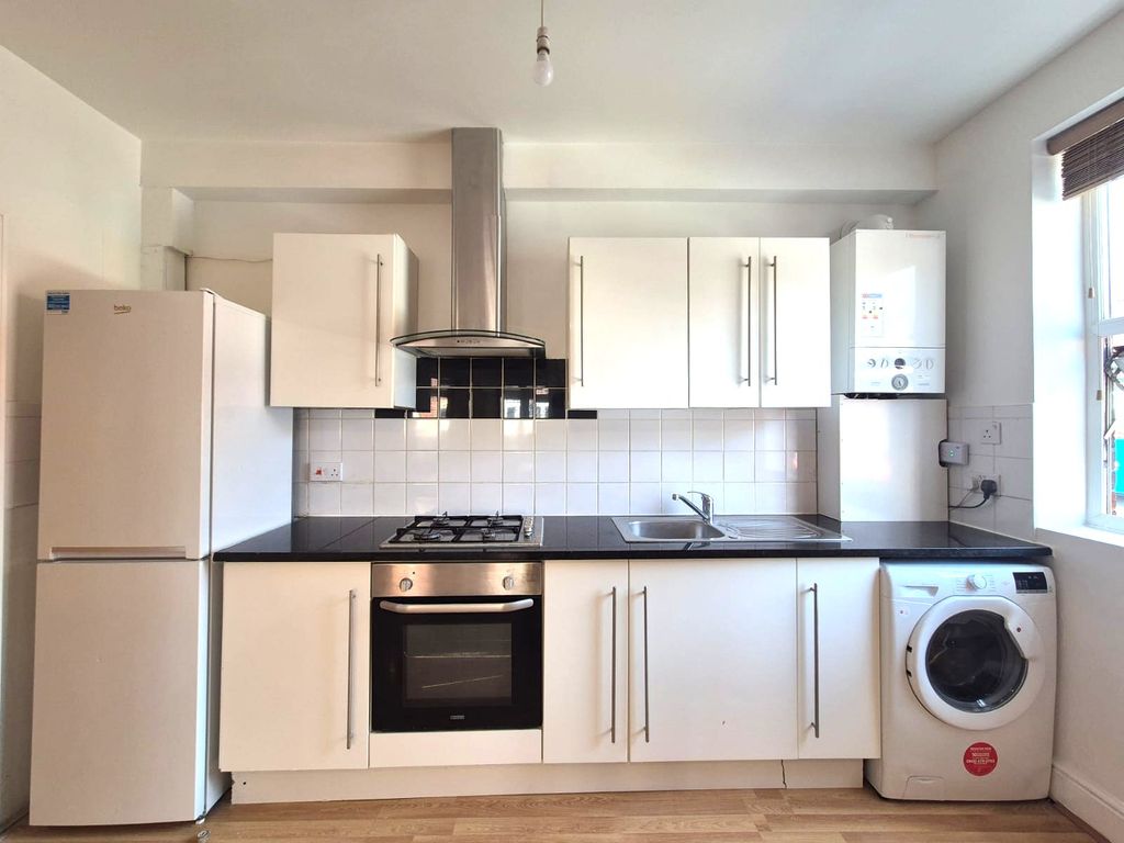 Property photo 2 of 5