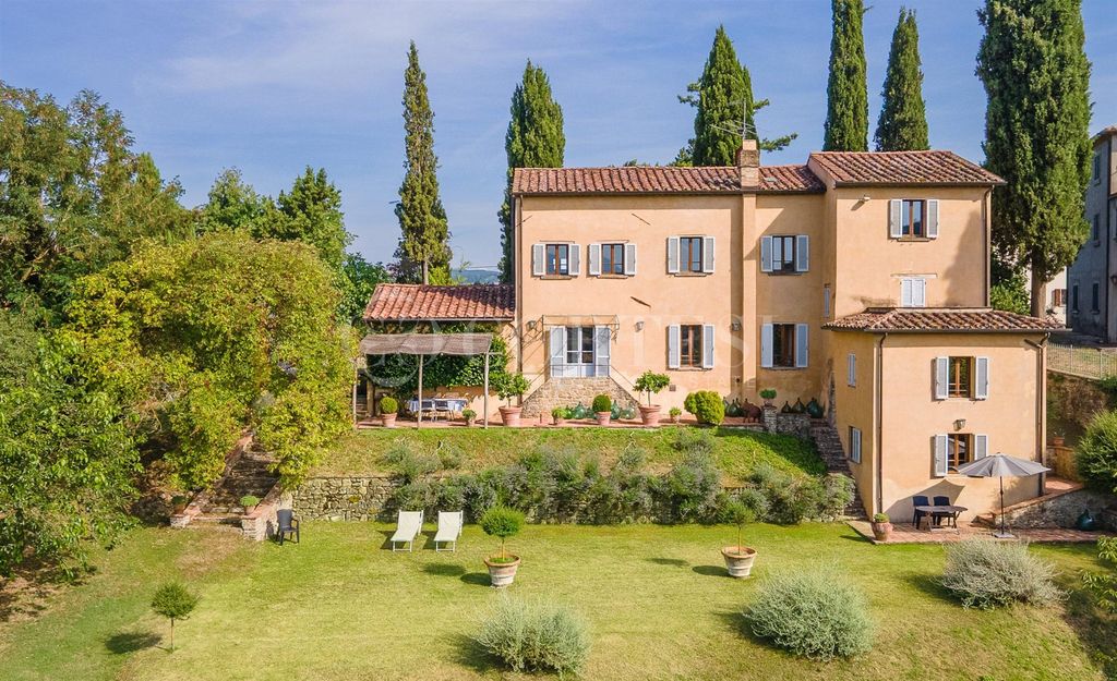 Property photo 1 of 48 Authentic Finely Renovated Tuscan Villa With Infinity Pool And Hill Views
